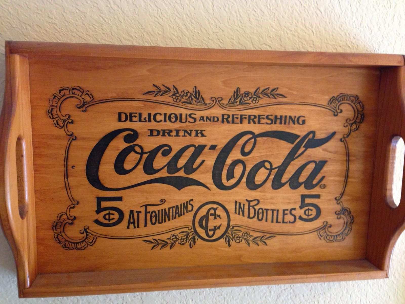 Pin Auf Coca Cola