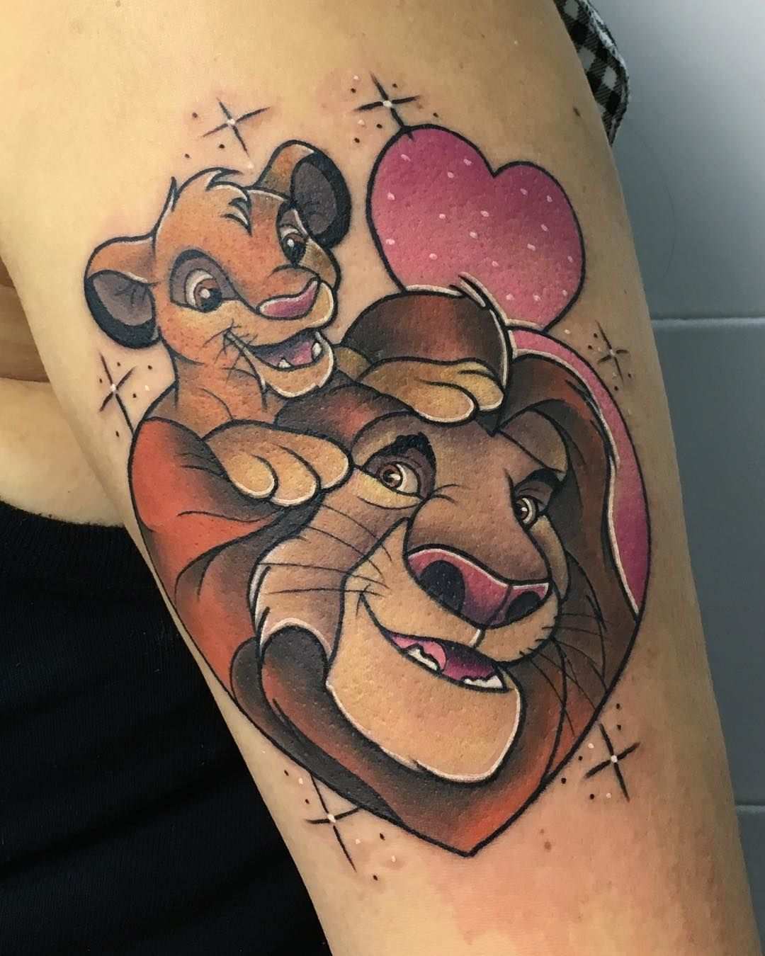 Du Findest Disneys Der Konig Der Lowen So Toll Dass Du Deine Liebe Zum Film Am Liebsten In Form Eines Tattoos Lion King Tattoo Disney Tattoos Lion King Art
