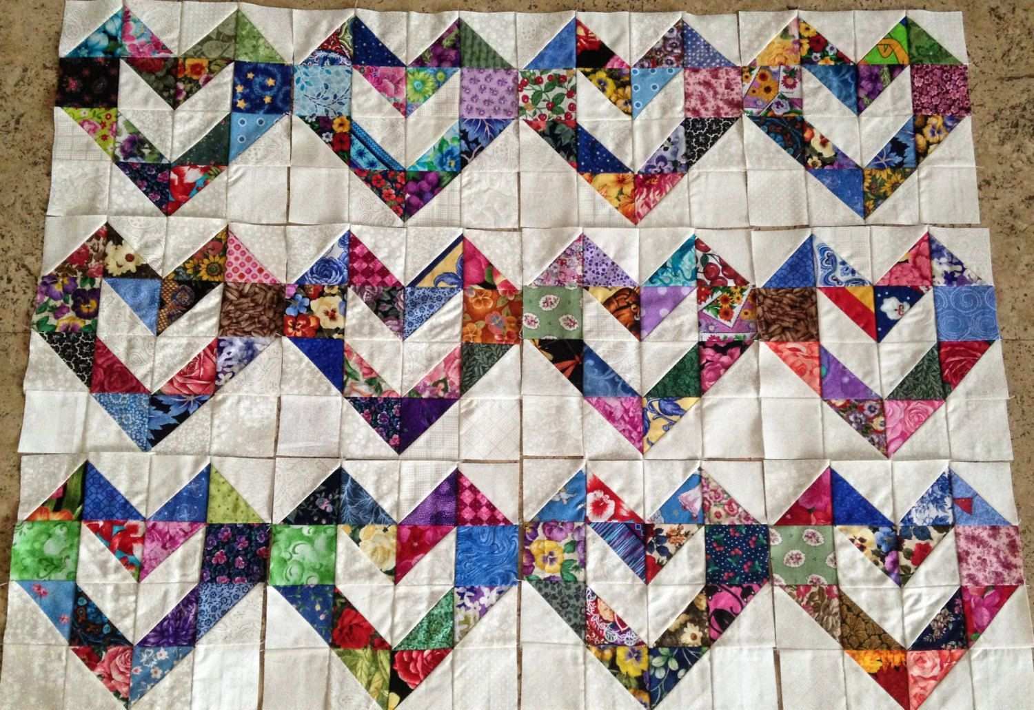 12 Color Collection Scrappy Love Hearts Quilt Top Fabric Etsy Quilt Patchworkmuster Patchwork