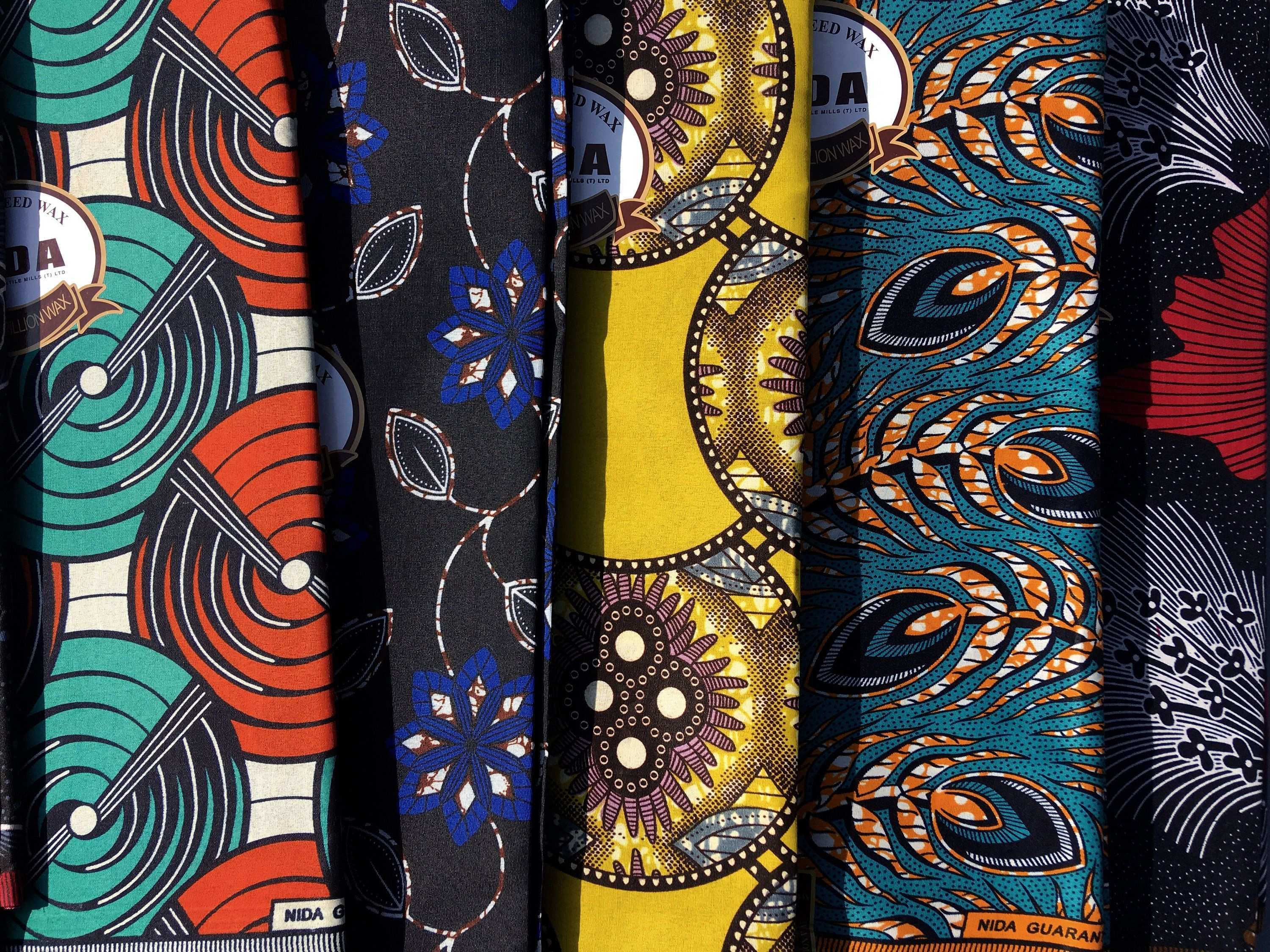 African Fabric Stoff Aus Tanzania Afrikanischer Stoff Wax Etsy Afrikanische Stoffe Stoffe Afrikanischer