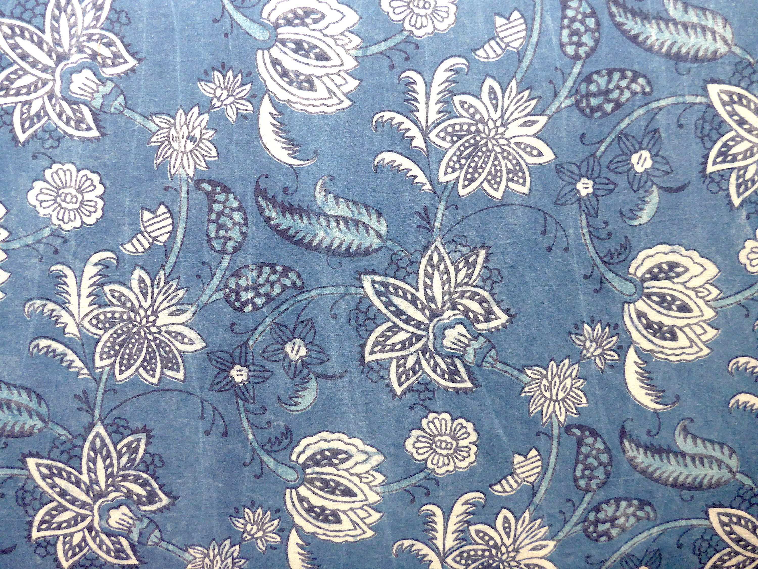 Stoff Blumen Der Nacht Auf Hellem Indigo Blockprint Indien Indischer Baumwollstoff Ethno Boho Muster Floral Blau Weiss Meterware Stoff Fabric Textiles