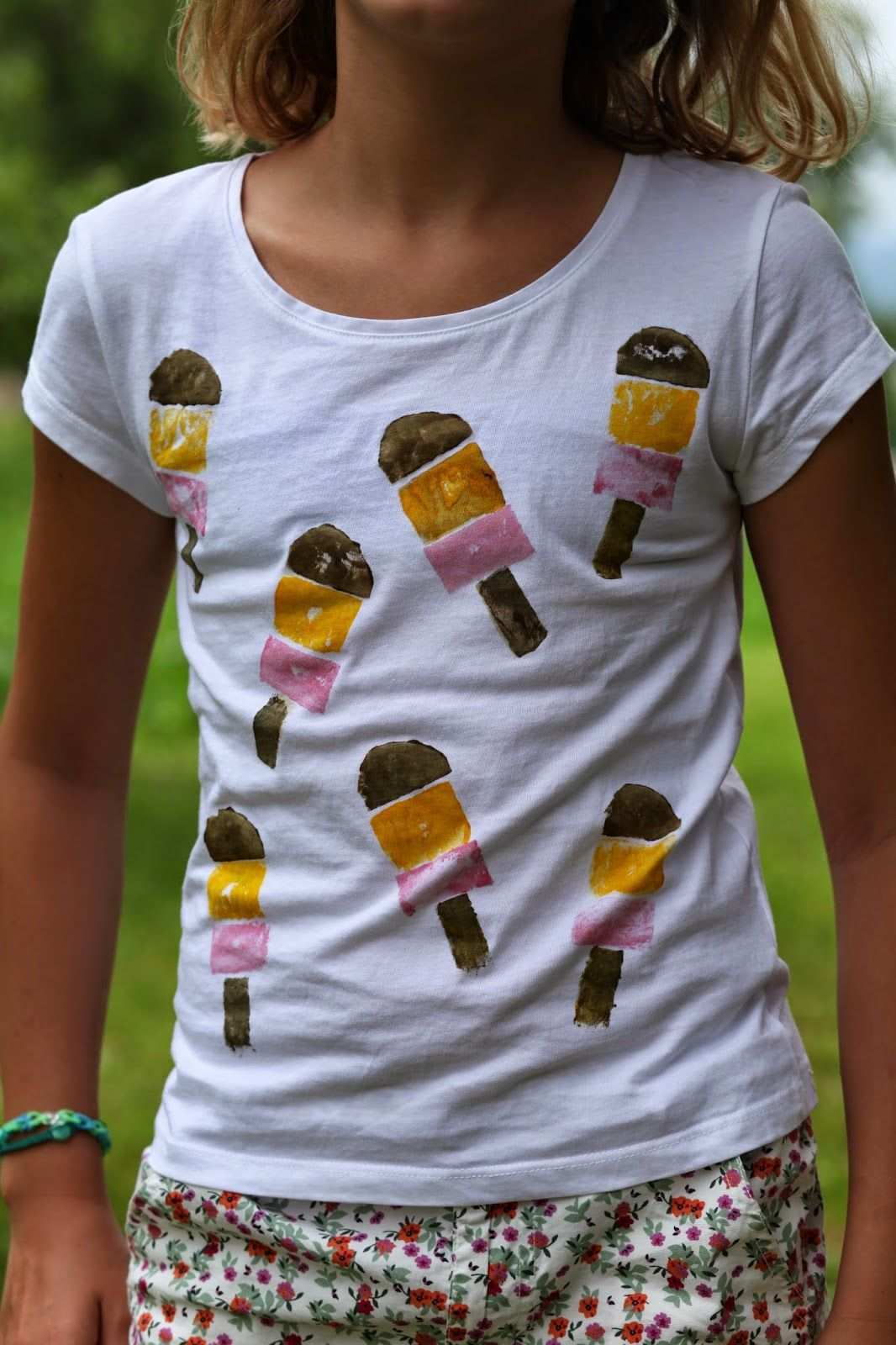 Wohn Projekt Kind Of Art Diy Kartoffeldruck T Shirts Kartoffeldruck Shirt Selbst Bedrucken Stempeln Kinder